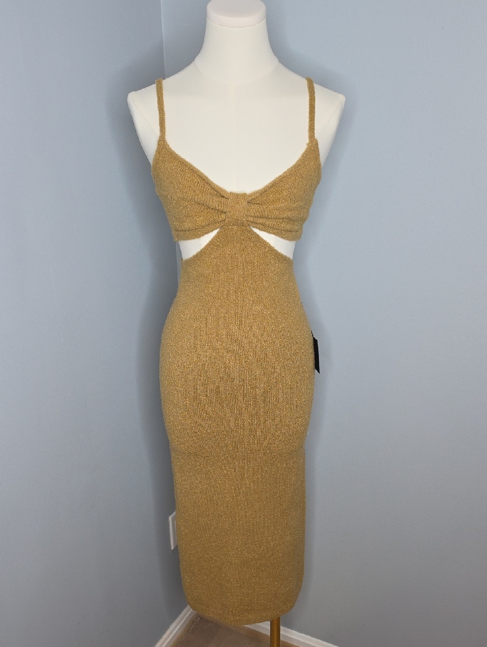 Lulu’s Cutout Midi Dress Tan Small Chic Beachwear